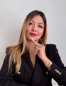 Diseñadora de Joyas y Gemologa internacional